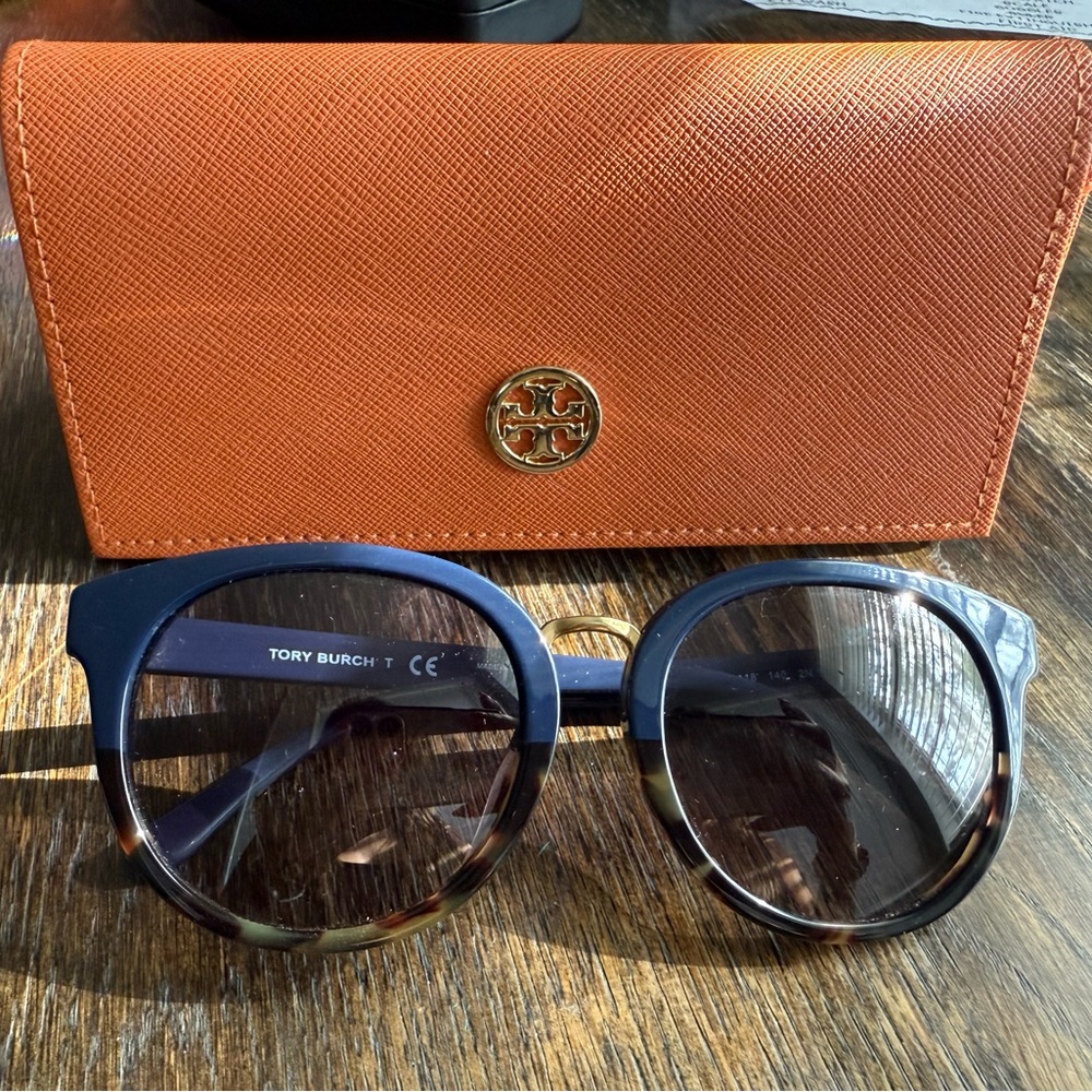 Tory Burch Sunglasses with Orange Case